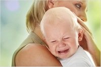 Как успокоить плачущего младенца