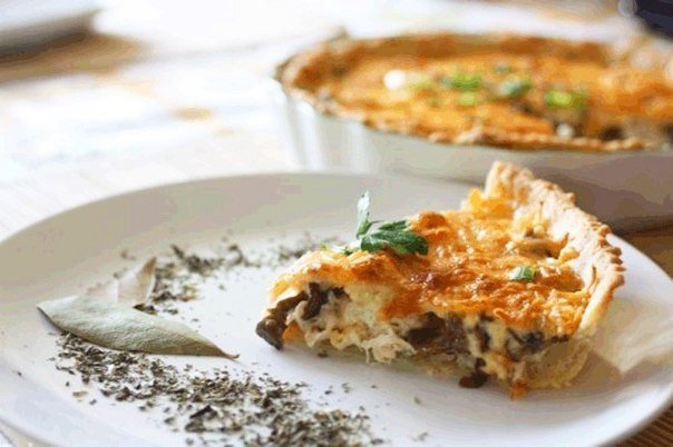 Пирог “Курино-грибной жульен”